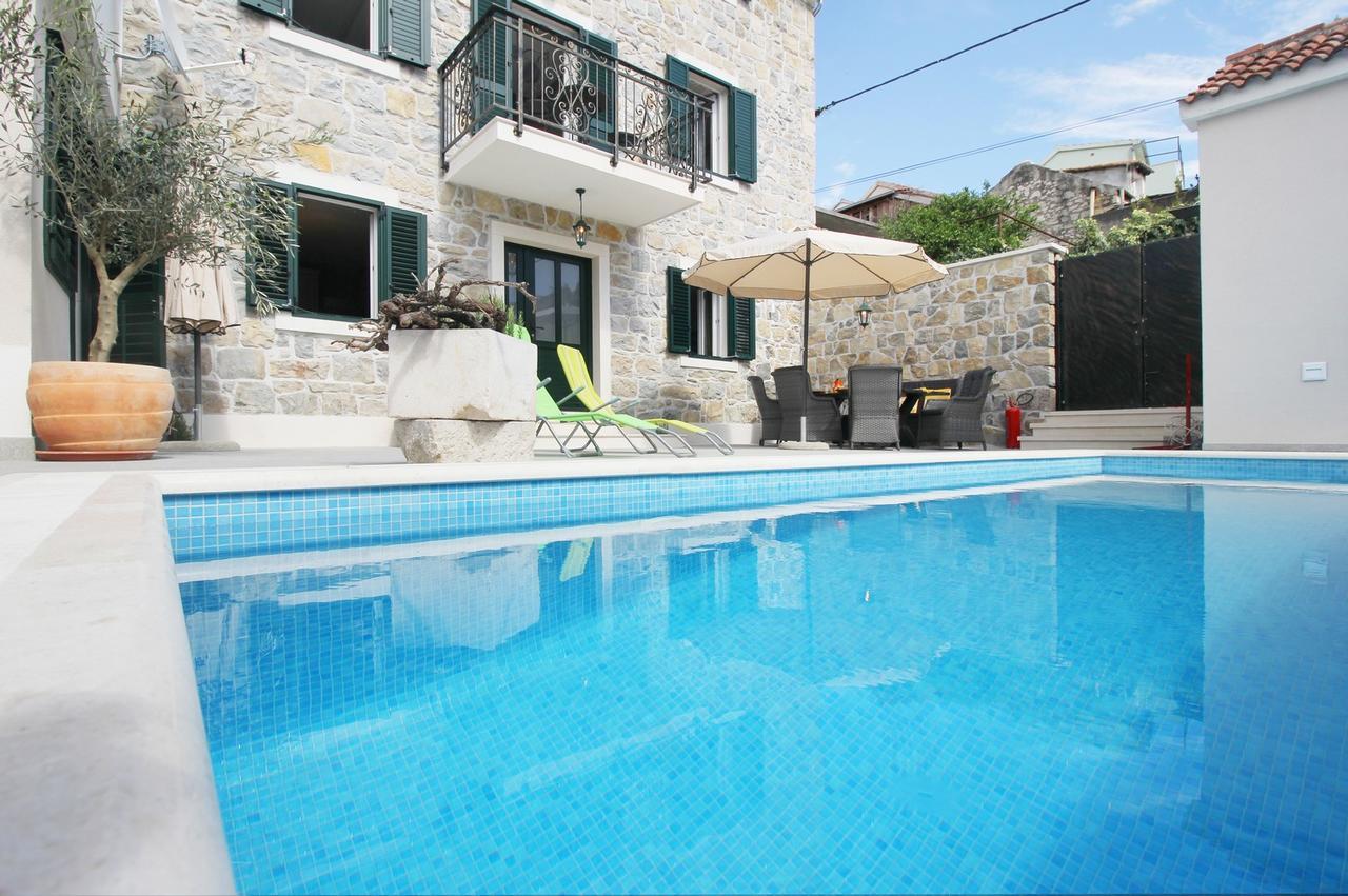 מאקרסקה Villa Filipetti With Heated Pool מראה חיצוני תמונה