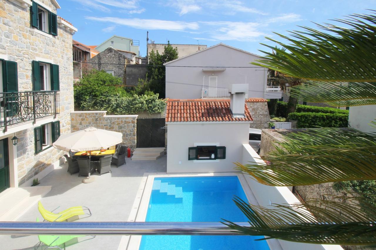 מאקרסקה Villa Filipetti With Heated Pool מראה חיצוני תמונה